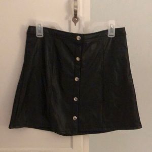New! Girls pleather skirt